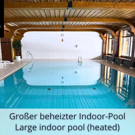 Auszeit Black Forest: Panoramic Retreat With Indoor Pool And Sauna